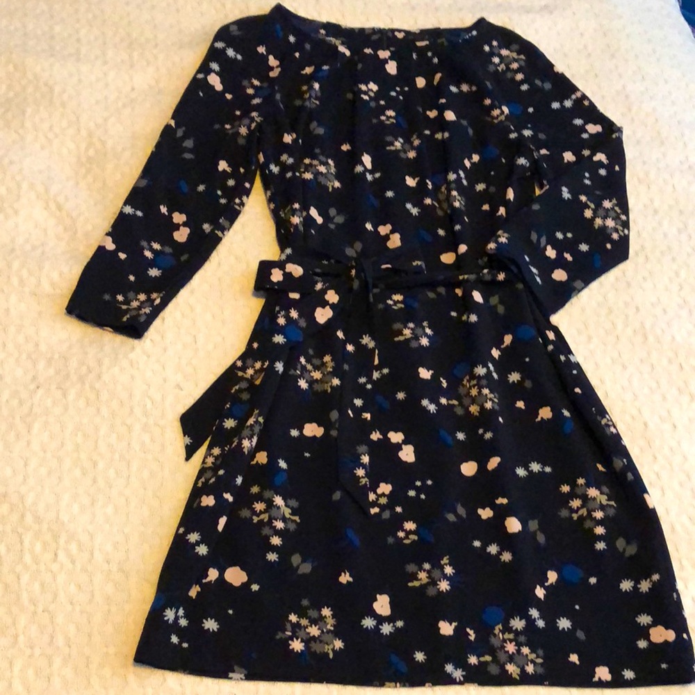 Ann Taylor navy floral dress, size M